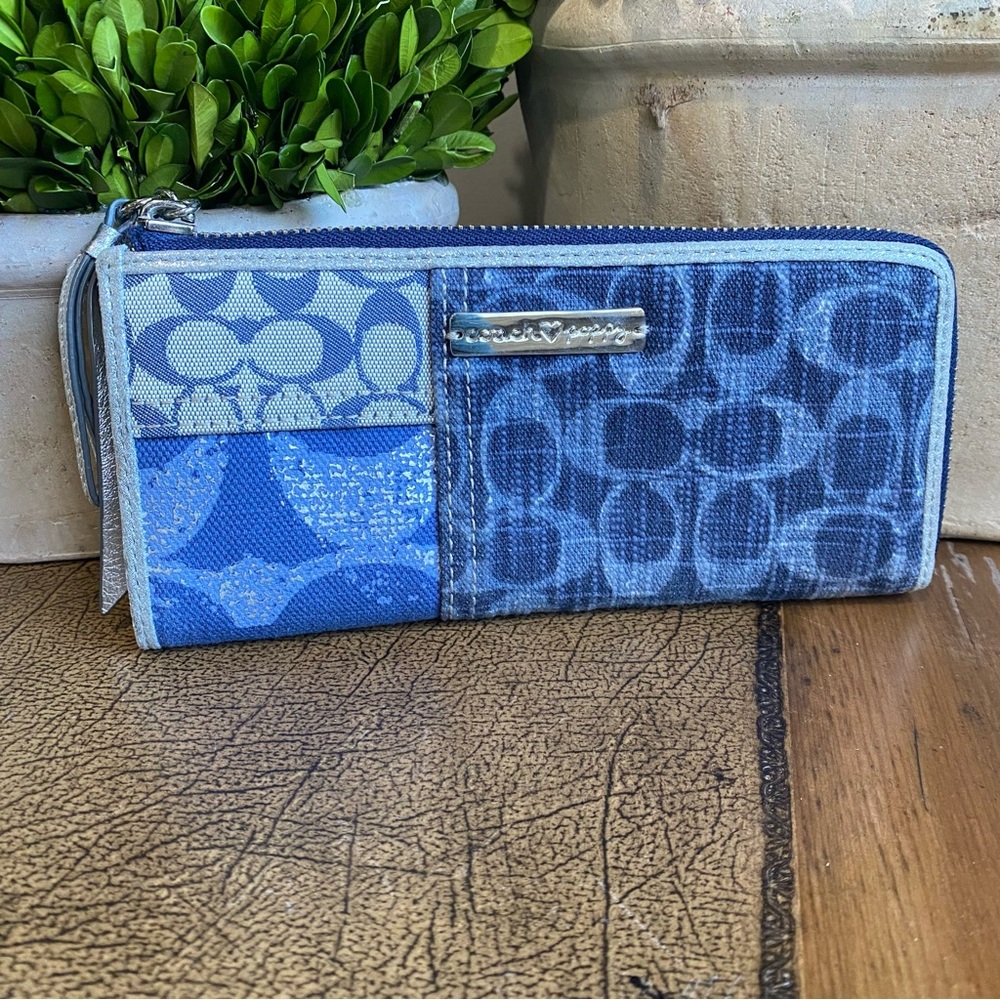 Coach Poppy Signature Blue Denim Full Zip Wallet - Picture 8 of 13